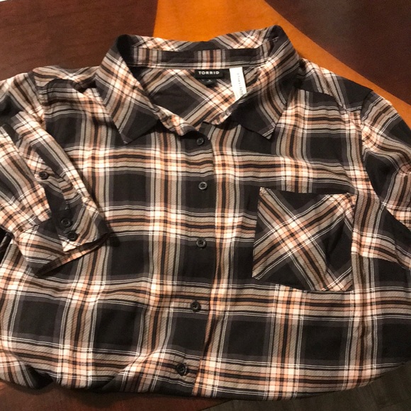 Torrid Size 3 (3X) 22-24 brown plaid Milly bUttondown shirt - Picture 1 of 3